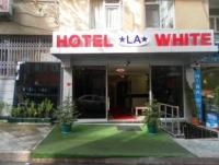 Hotel La White